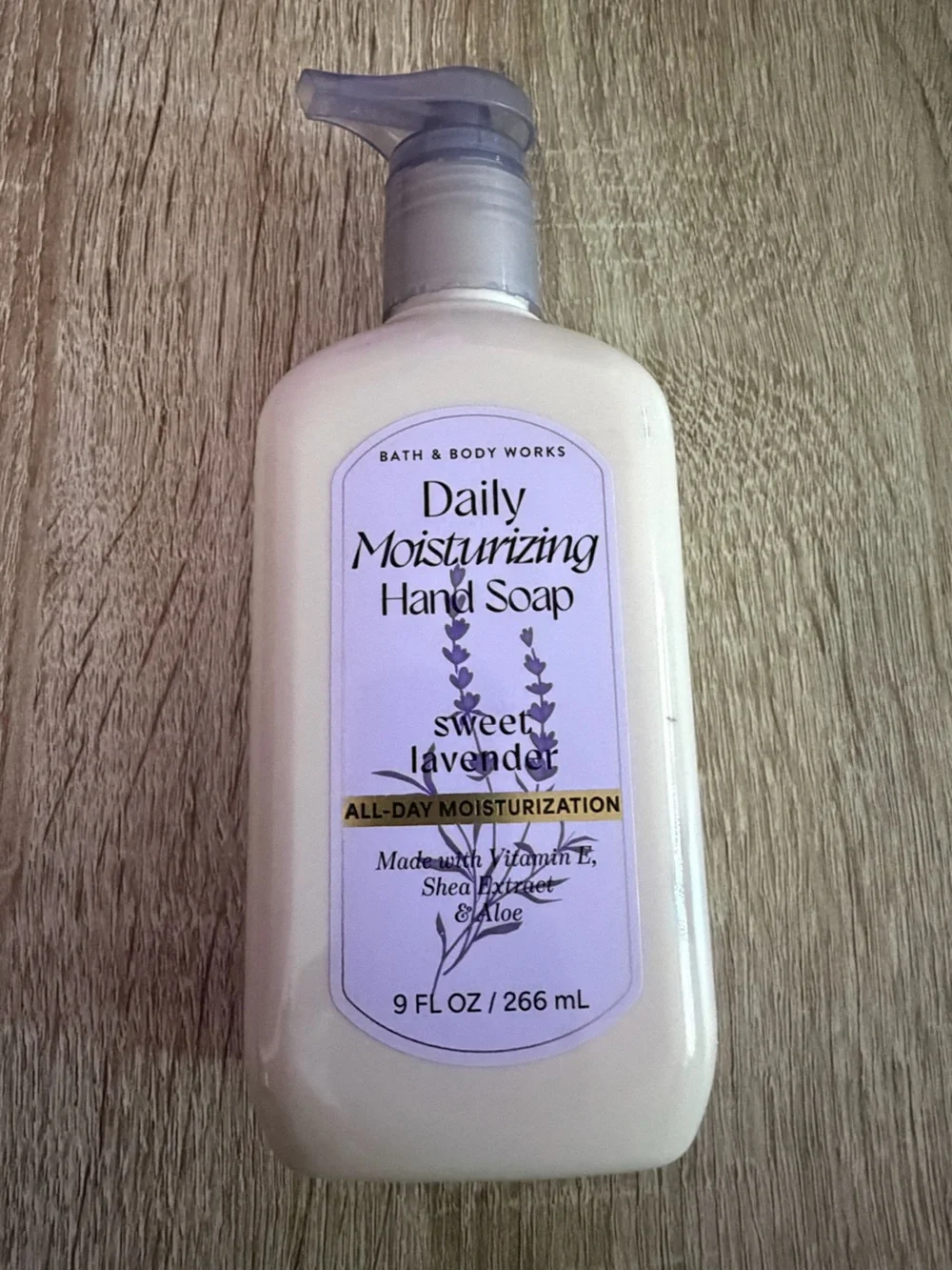 Bath & Body Works Sweet Lavender Daily Moisturizing Hand Soap